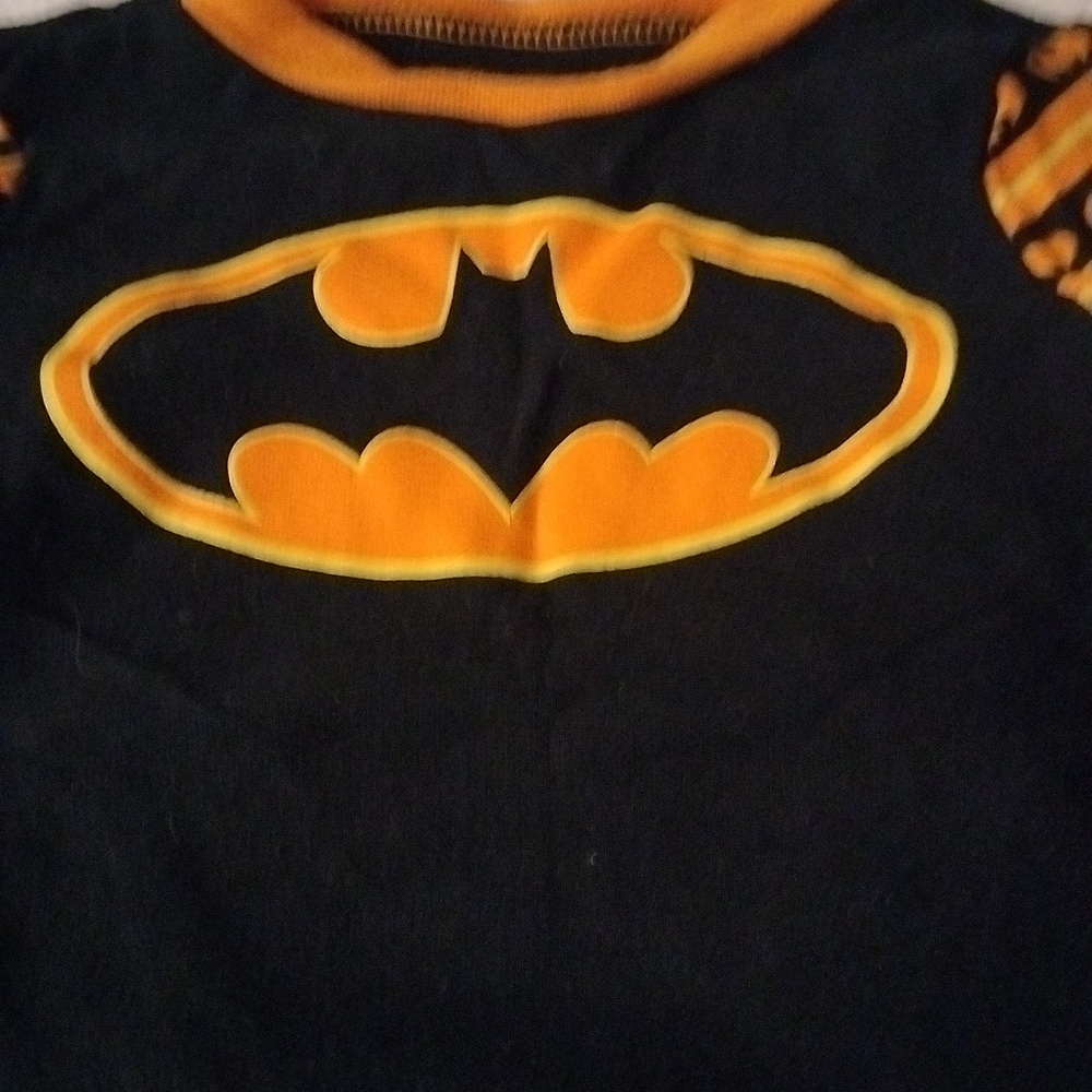 ⚜️ Batman 2 Piece Pajama Set - Picture 8 of 9